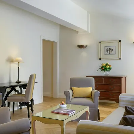 Grand Continental - Starhotels Collezione Готель