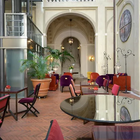 锡耶纳欧陆式大酒店 - 克莱基奥内星级酒店 5*