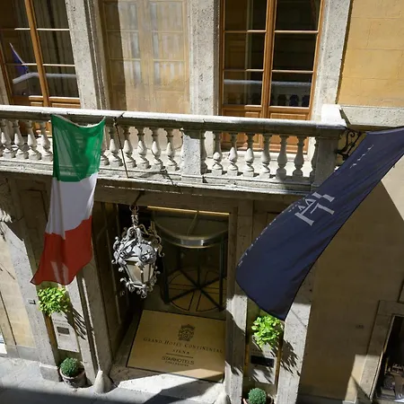 锡耶纳欧陆式大酒店 - 克莱基奥内星级酒店 酒店