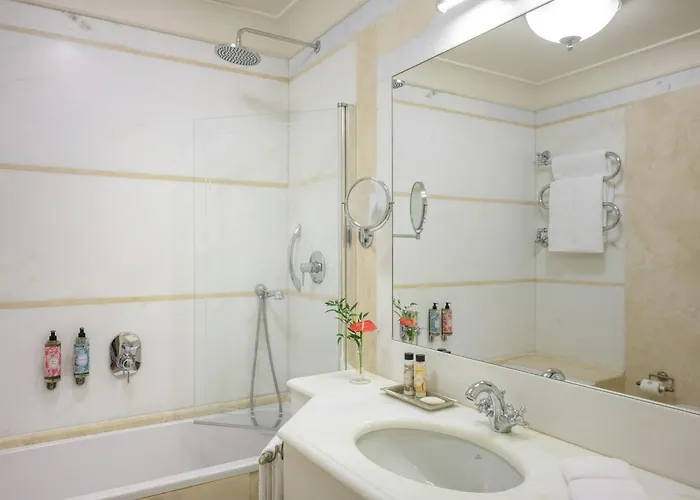 מלון Grand Continental - Starhotels Collezione